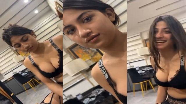 Beautiful Muslim Paki Maal Fingering Pussy Fucking tango app Live